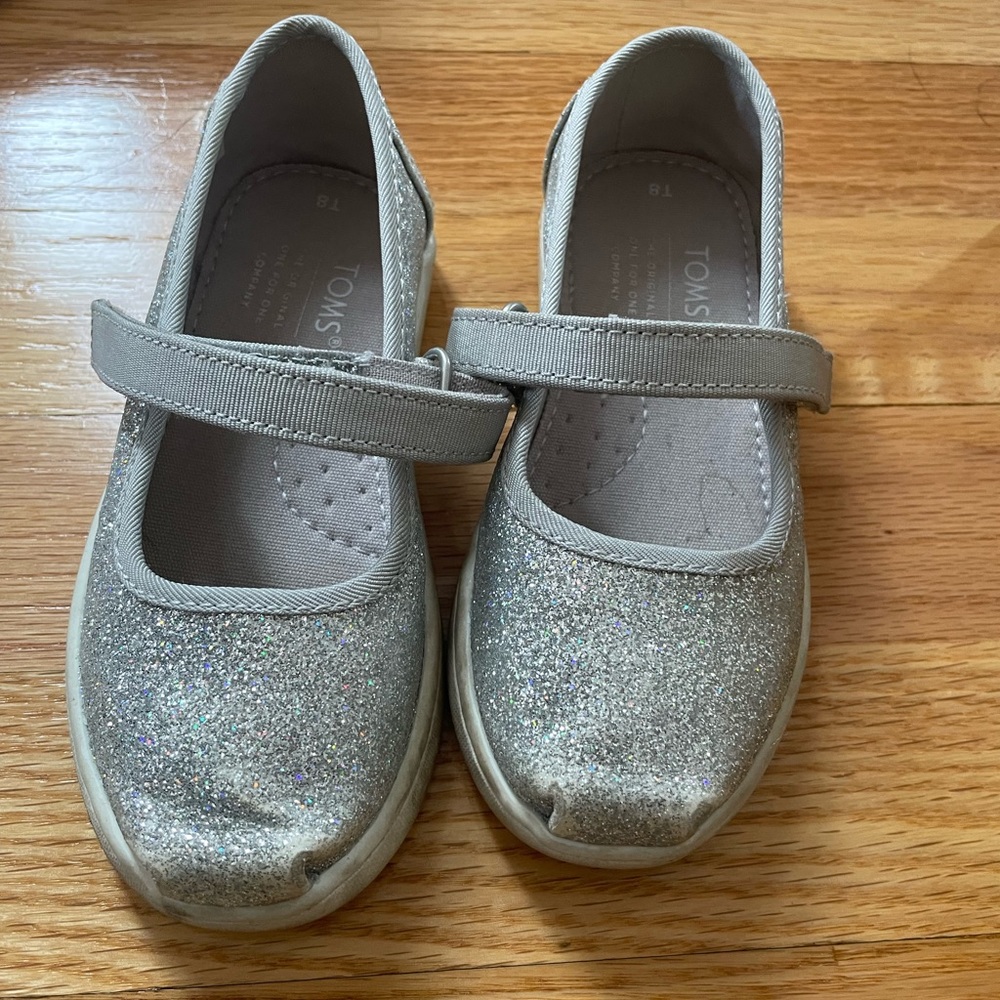 Tiny Toms Mary Janes size 8T